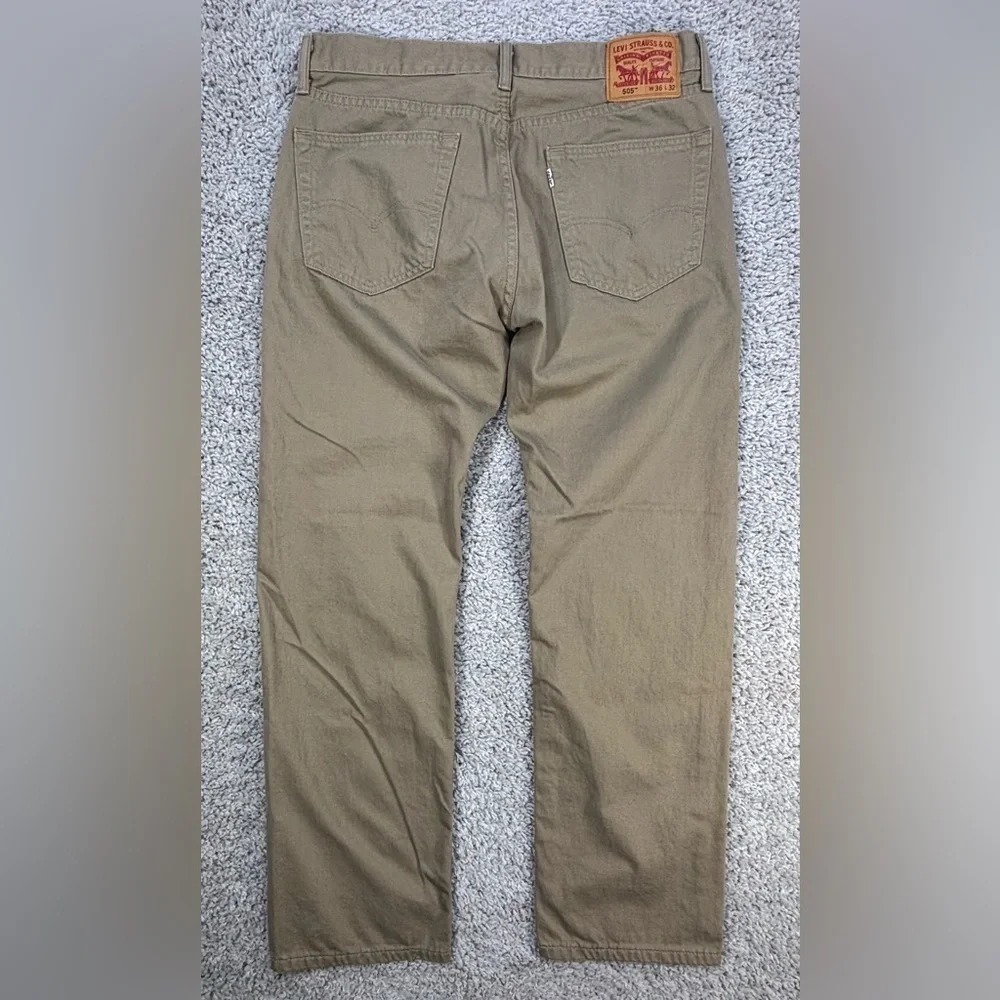 Levi's Jeans Mens 36 x 32 505 Khaki Straight Classic Casual Travel Ceremony